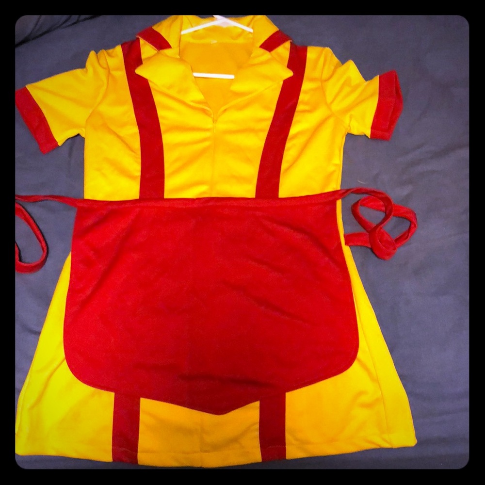 2 Broke Girls costume